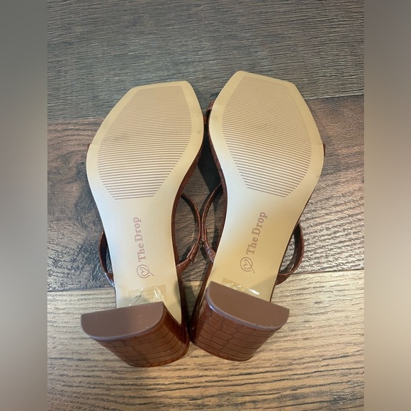 The Drop Women's Avery Square Toe Two Strap High
Heeled Sandal; Size 8.5 - Picture 4 of 7